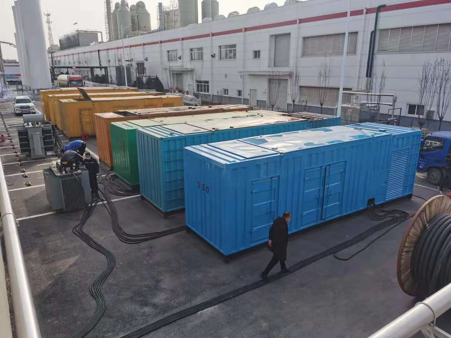 洮北发电机出租-两相发电机与三相发电机有何区别?