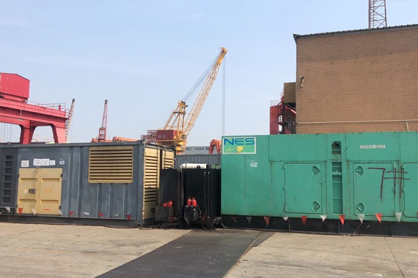 洮北发电机出租空气滤清器的清洁频率是多少？